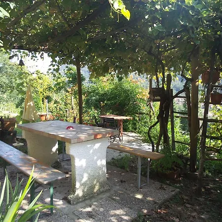 La Nave Bed & Breakfast